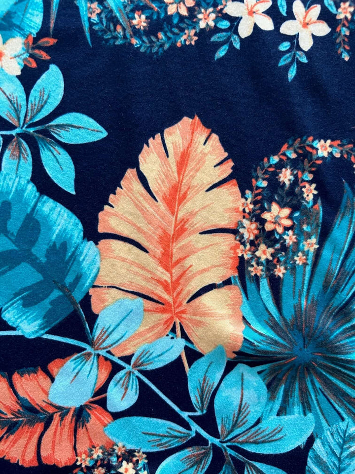 Isabel top is a vintage staple with modern features! Shown in our vibrant tropical print, this super soft and stretchy top features a figure-flattering sweetheart neckline
