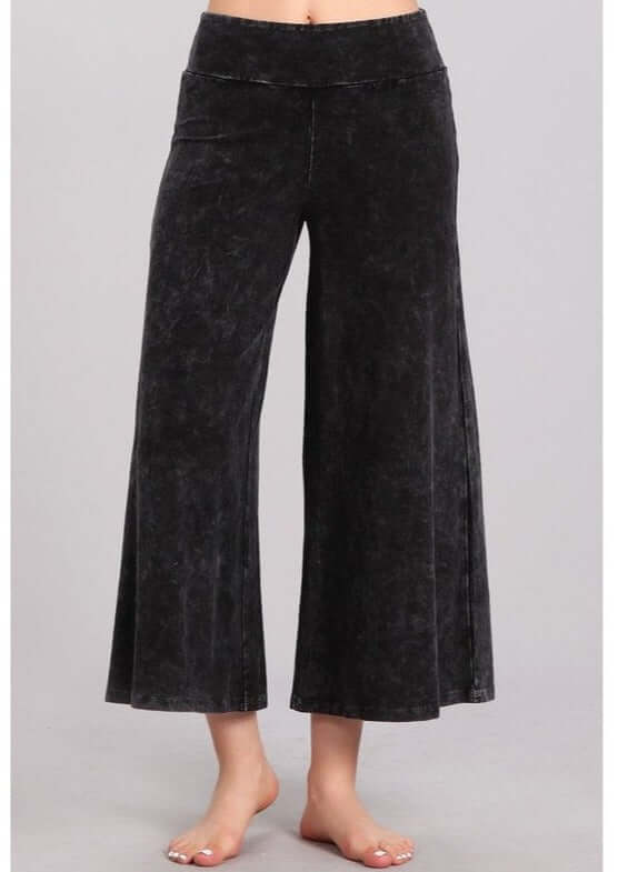 Ladies Super Soft Mineral Washed Gaucho Pants in Black | Made in USA | Chatoyant Style# C30458 | Classy Cozy Cool Women's Made in America Boutique