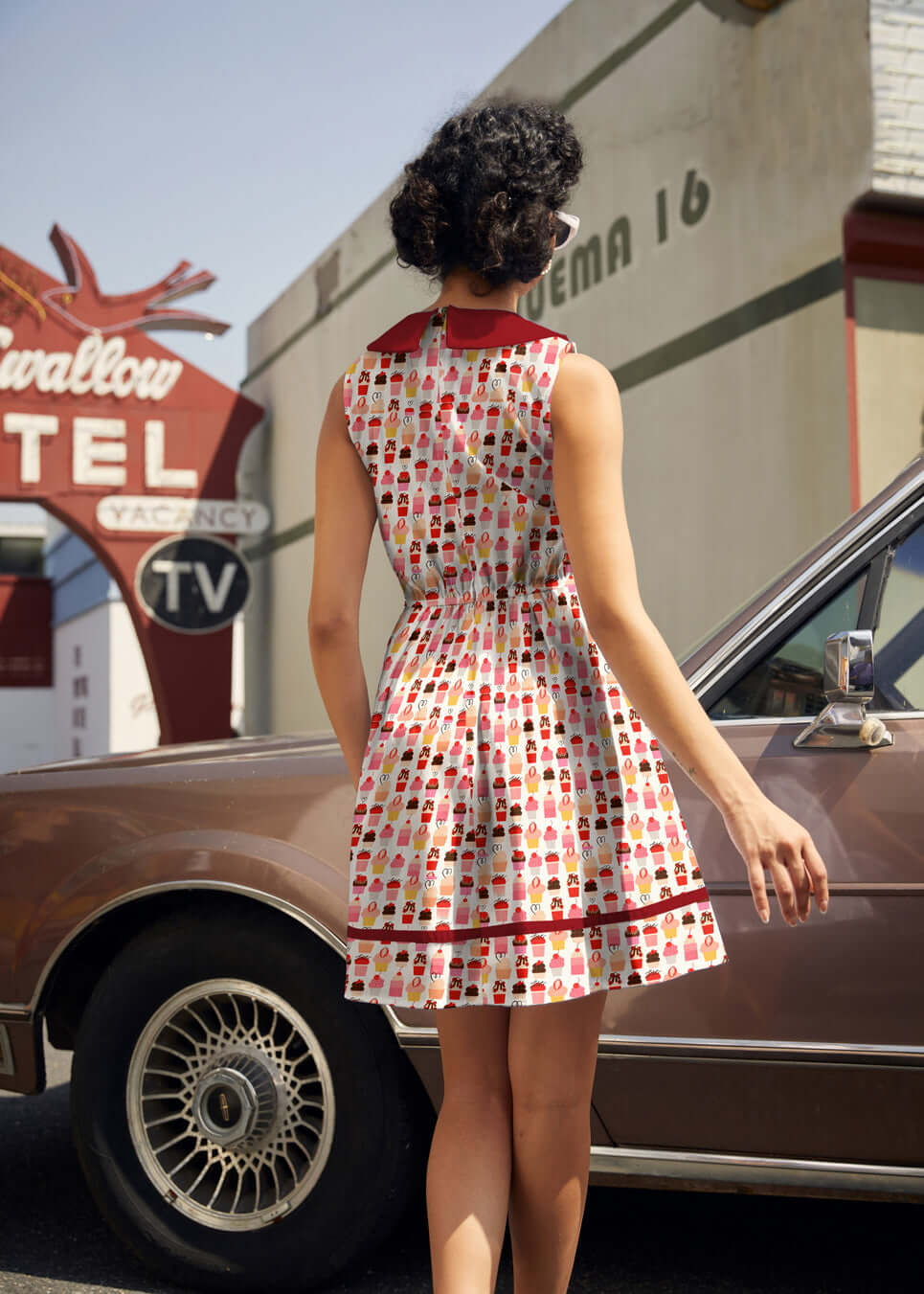 Made in USA. Shop the Retrolicious Cupcake Collared Dress in 100% cotton, with a Peter Pan collar, contrast piping, A-line skirt and pockets.