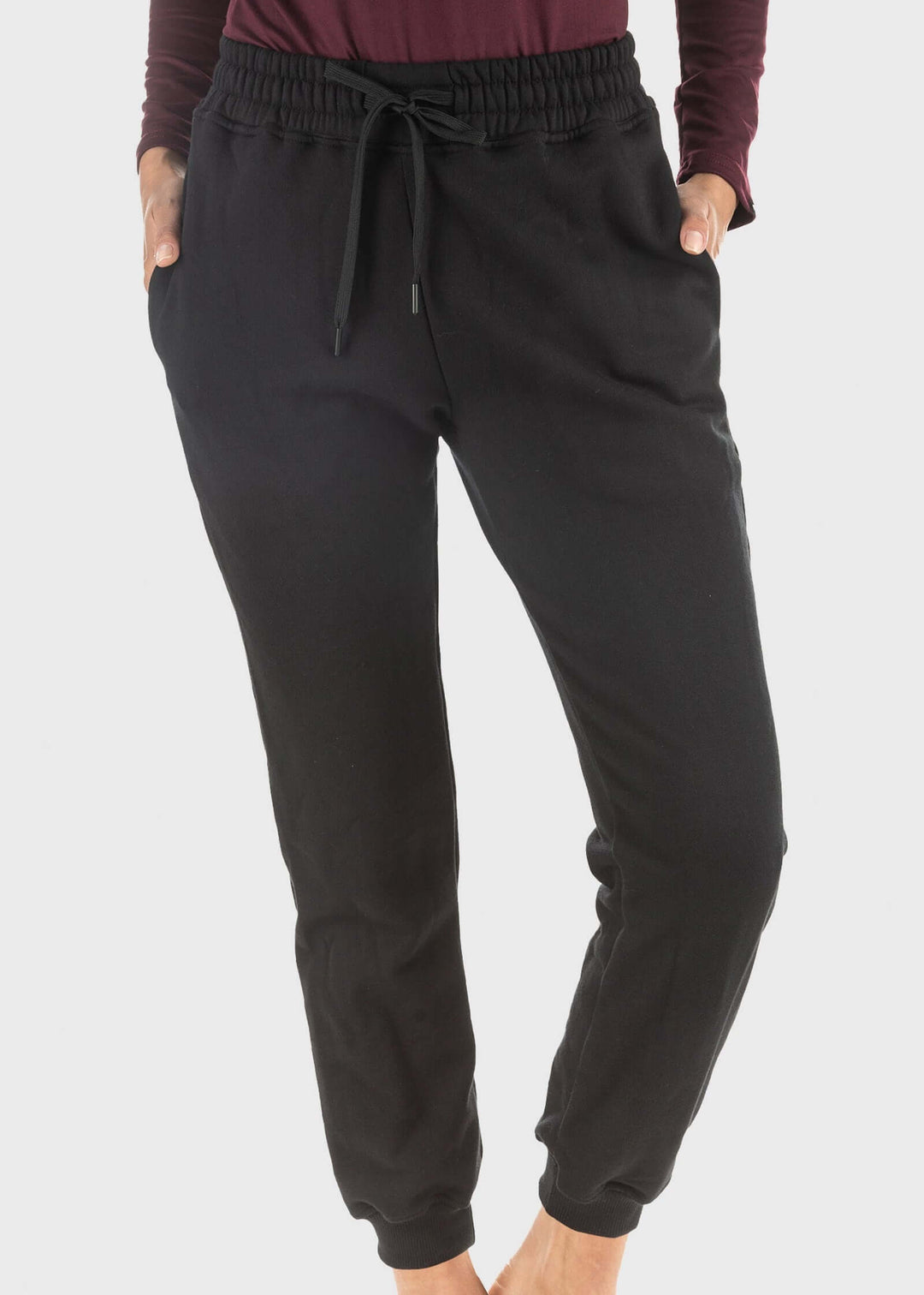 WSI Sportswear - Experience unmatched comfort with the Highland Fleece Sweatpant, crafted in USA from a durable 14-ounce mid-weight fleece. Designed for a loose fit and featuring ribbed cuffs, these sweatpants offer both warmth and a secure fit