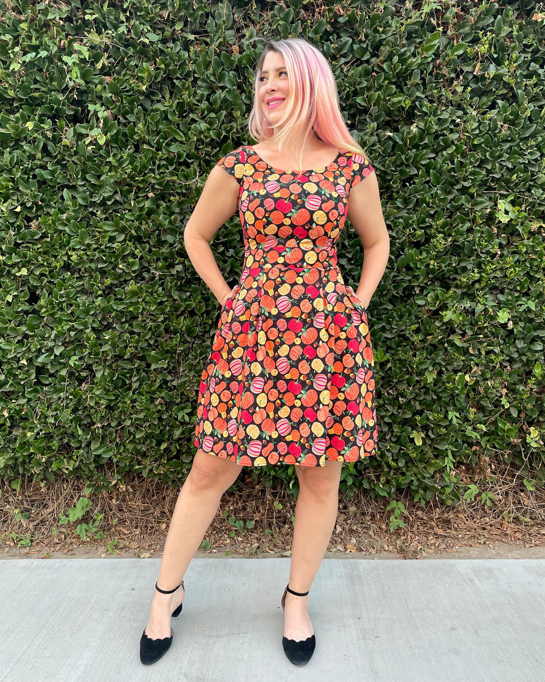 Made in USA. Shop the Gourdgeous Margaret cotton dress by Retrolicious, with cap sleeves, inverted pleats, an A-line skirt and pockets. Size up. So cute for Fall.