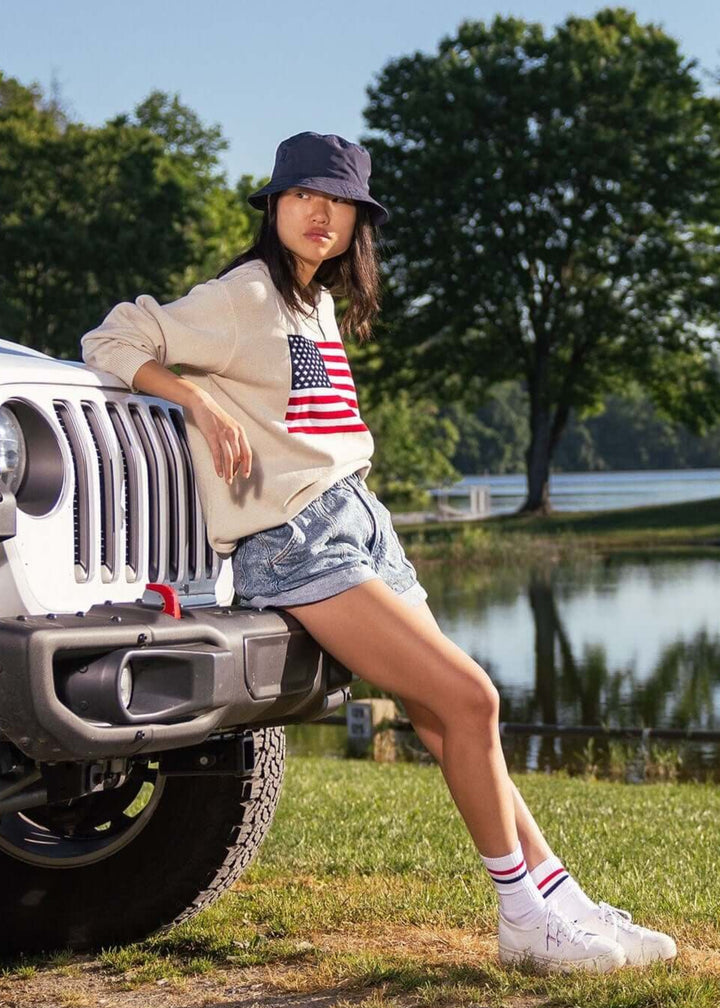 Made in USA Boathouse Patriotic Unisex American Flag Graphic Knit Oversized 100% Cotton Crew Neck Sweatshirt in Navy Blue or Off White